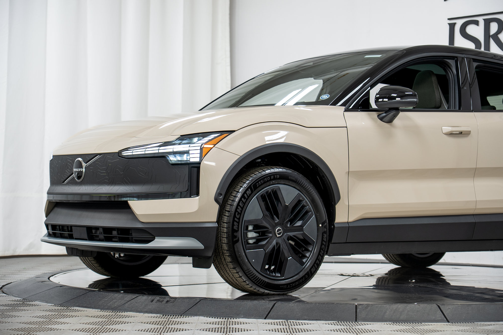 New 2026 Volvo EX30 Cross Country Ultra w/ Protection Package Premier AWD/4WD image 31