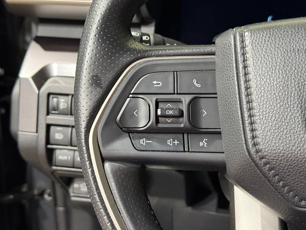 Certified 2025 Toyota 4Runner 4WD image 25