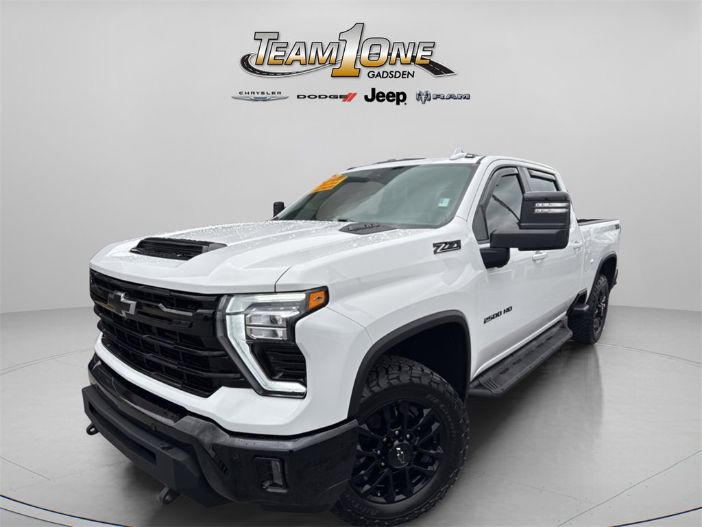 Used 2025 Chevrolet Silverado 2500 LTZ w/ Trail Boss Package image 4