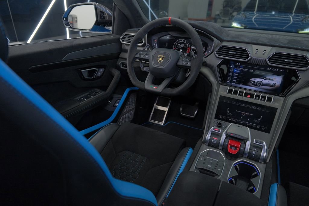 Used 2024 Lamborghini Urus Performante AWD/4WD image 58