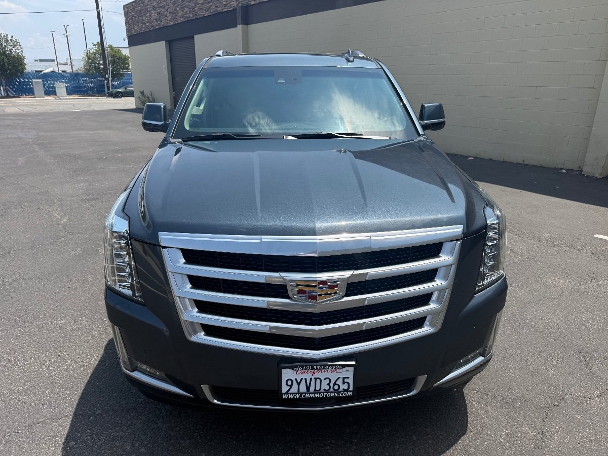 Used 2019 Cadillac Escalade Premium Luxury AWD/4WD image 5