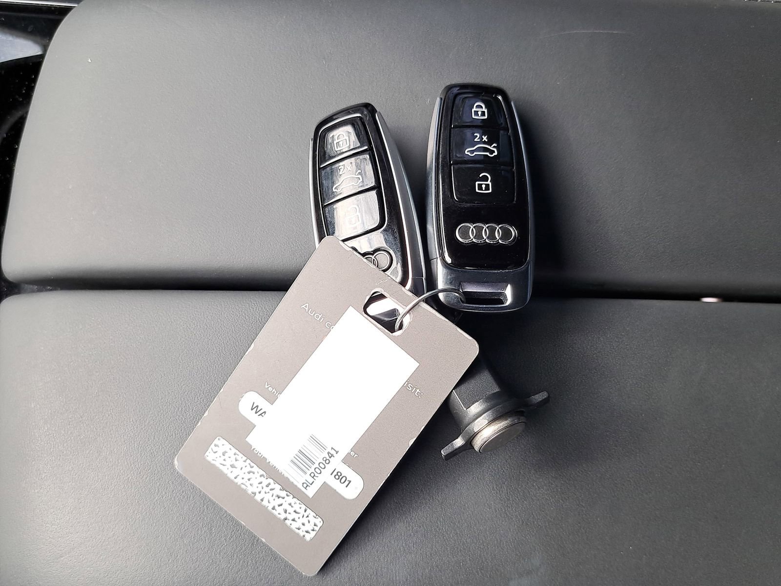 Used 2023 Audi A8 L 3.0T w/ Comfort Plus Package image 10