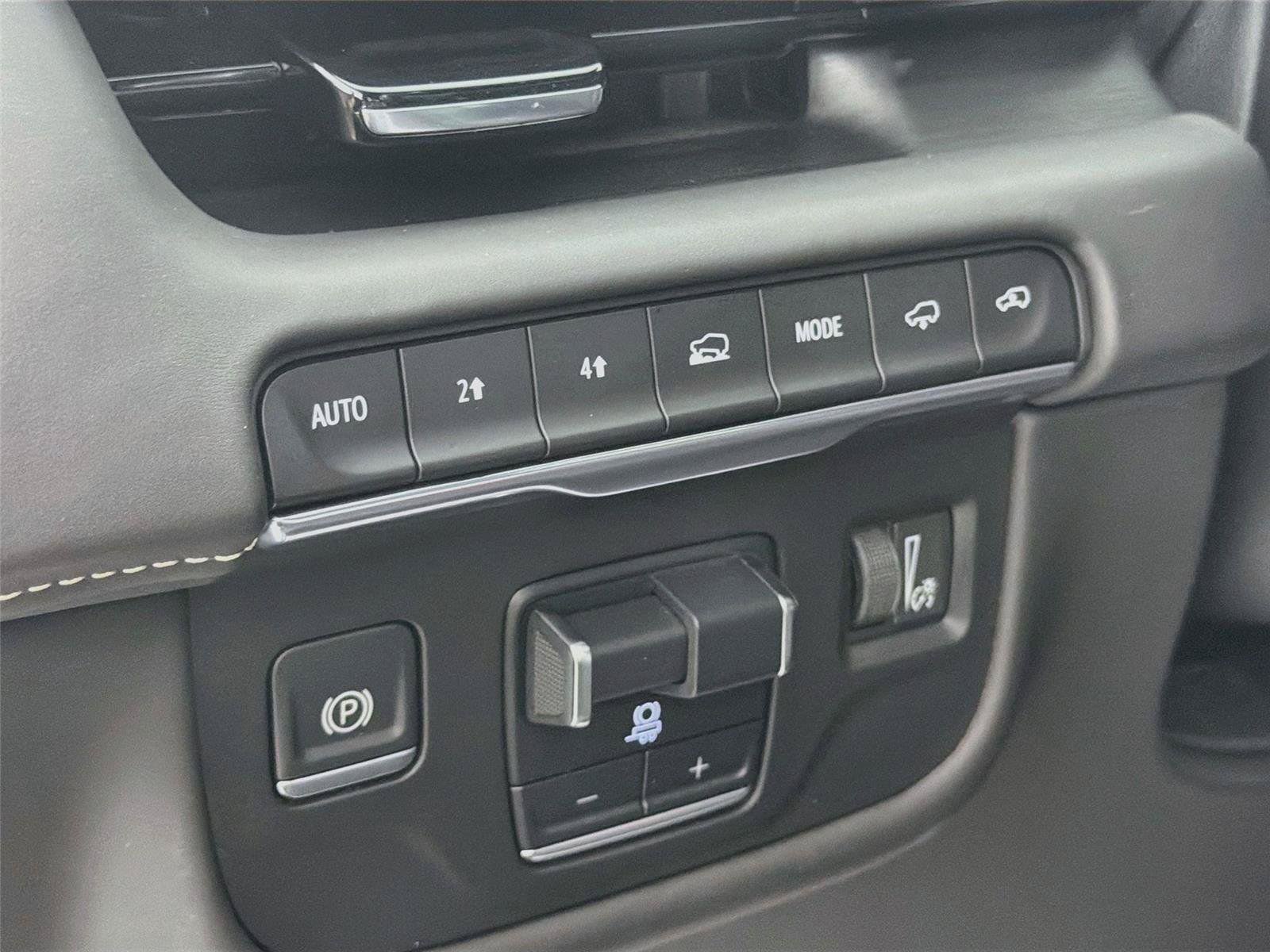 Certified 2024 Cadillac Escalade ESV Sport Platinum w/ LPO, ONYX Package AWD/4WD image 10