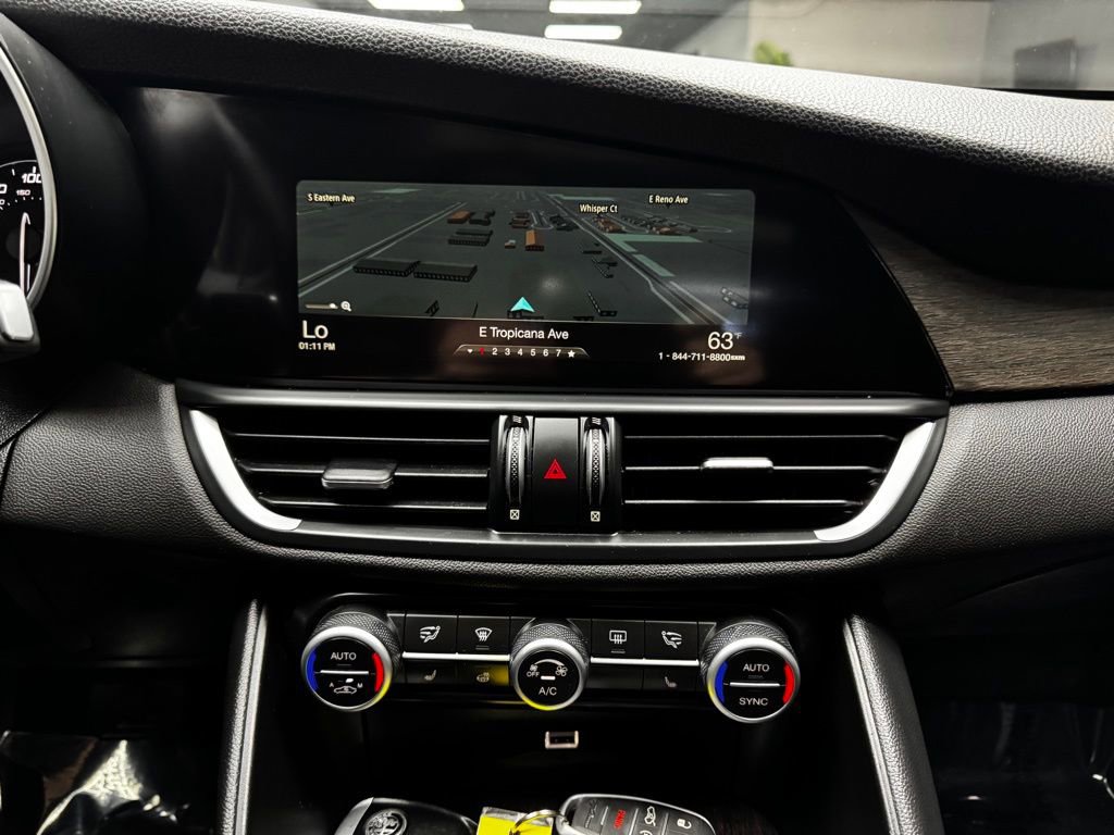 Used 2019 Alfa Romeo Giulia Ti w/ Nero Edizione image 24