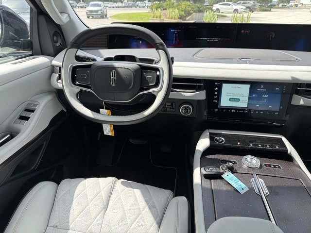New 2026 Lincoln Navigator L Black Label AWD/4WD image 25