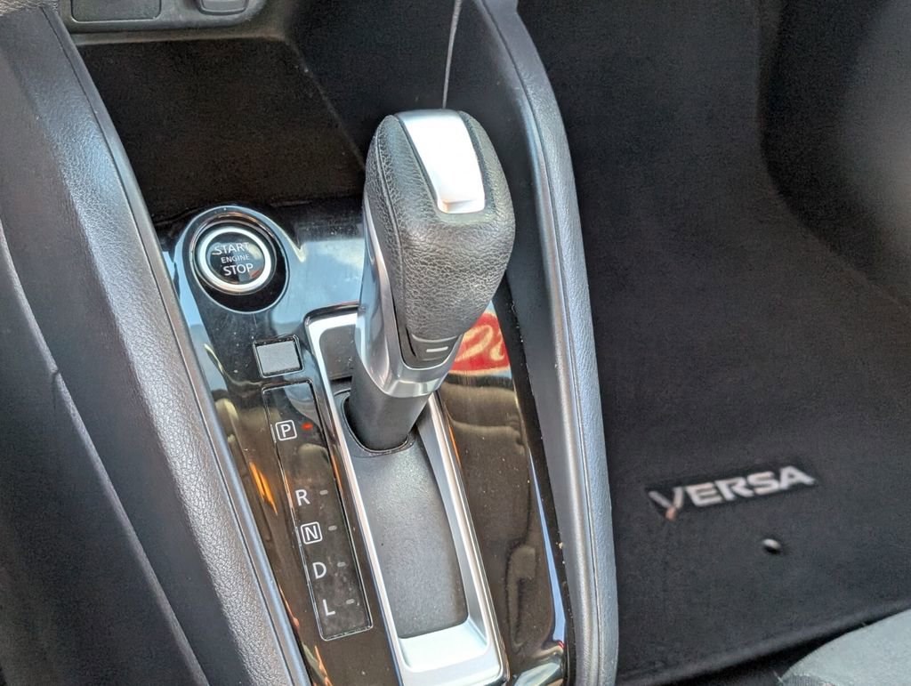 Certified 2022 Nissan Versa SR w/ Trunk Package image 23