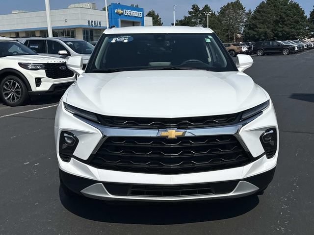 Certified 2024 Chevrolet Blazer LT w/ Convenience Package FWD image 3