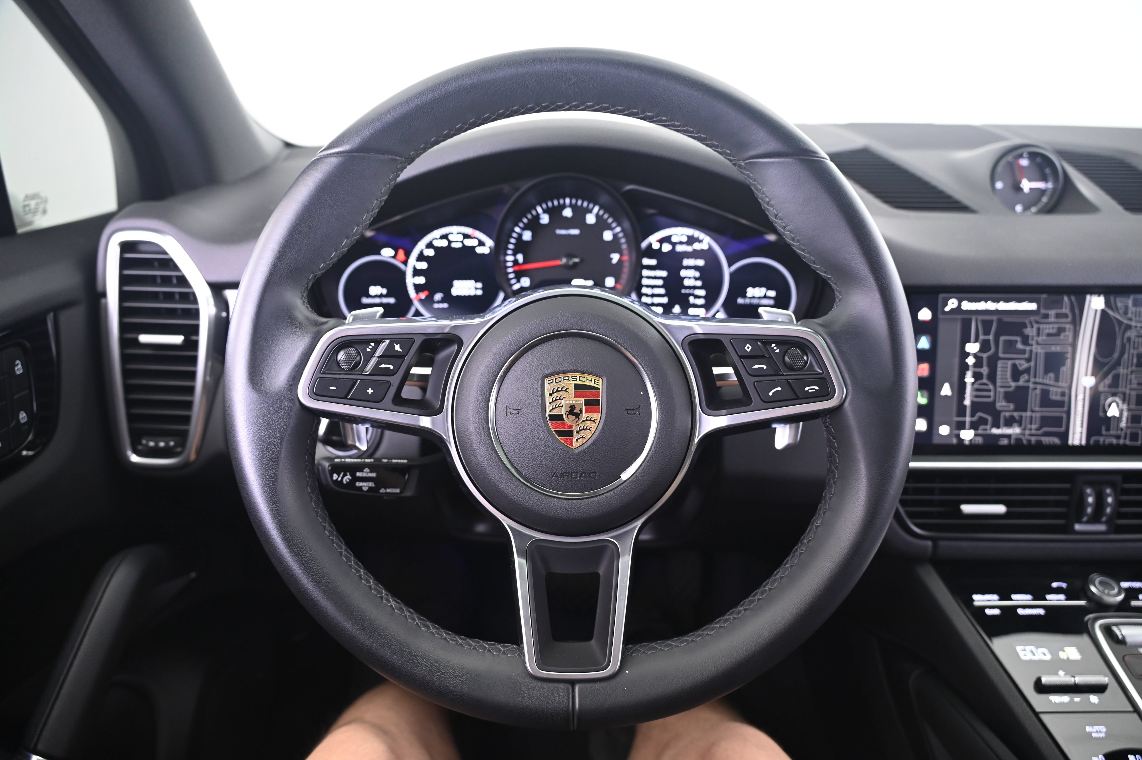 Certified 2023 Porsche Cayenne AWD/4WD image 35
