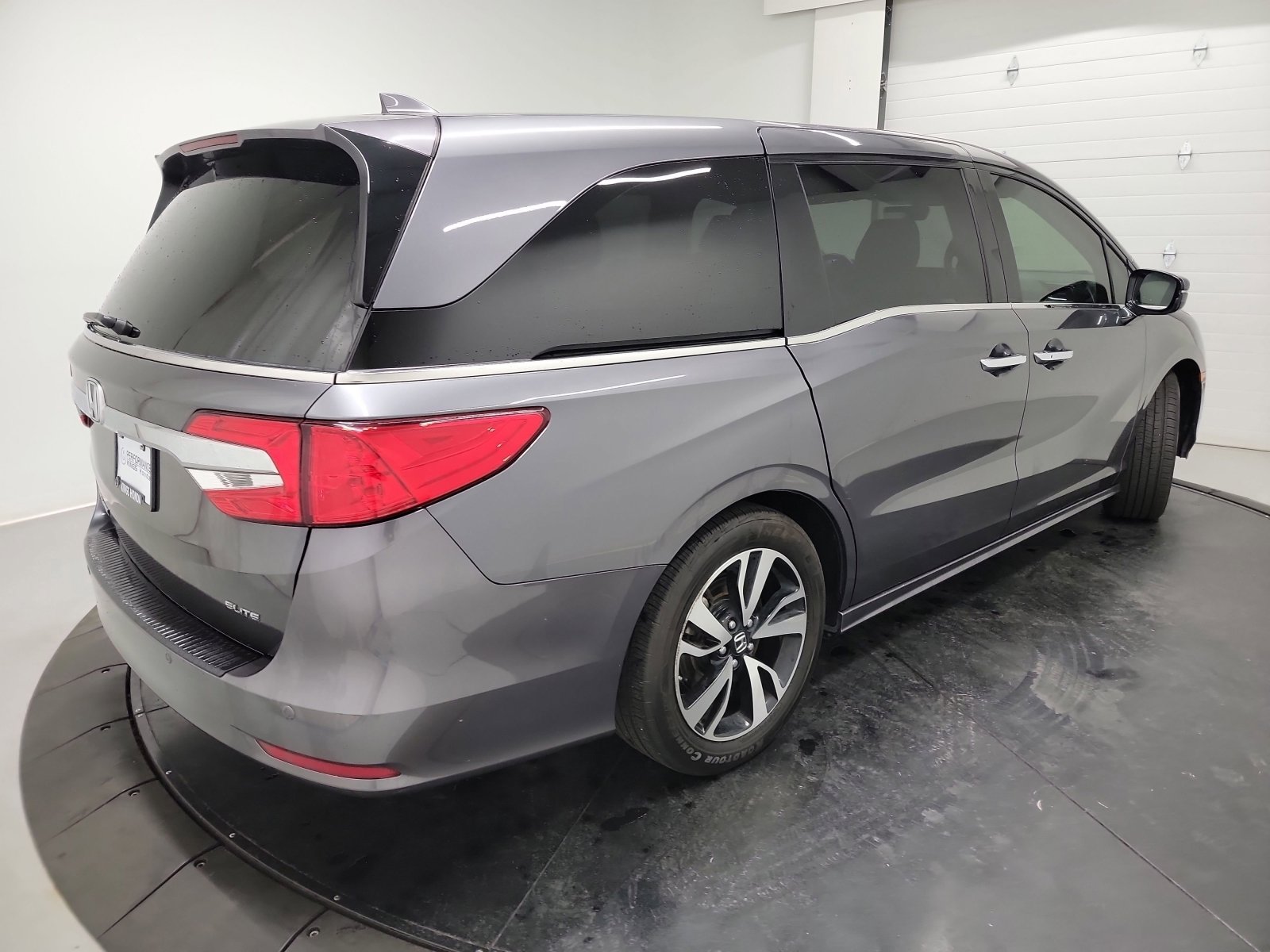 Used 2019 Honda Odyssey Elite image 9