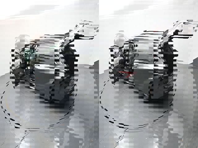 Used 2024 Toyota Sienna XLE image 50