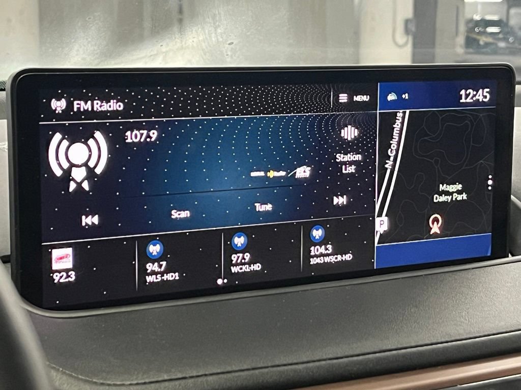 Used 2022 Acura MDX w/ Technology Package AWD/4WD image 28
