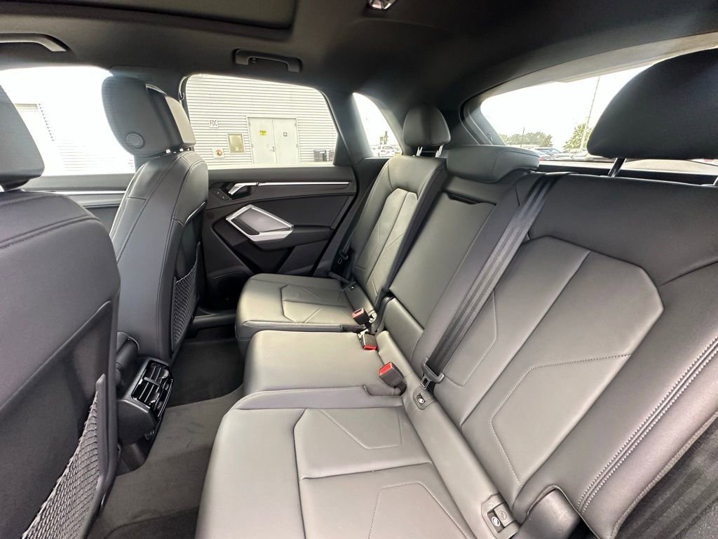 New 2025 Audi Q3 2.0T Premium Plus w/ Premium Plus Package image 23