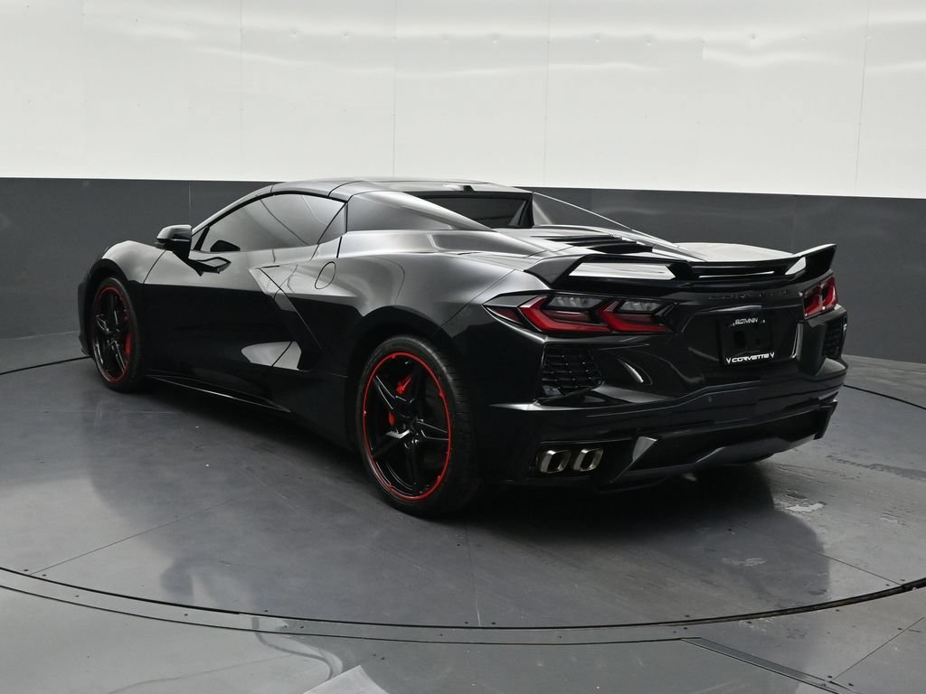 Used 2022 Chevrolet Corvette Stingray Premium Conv w/ Z51 Performance Package RWD image 3