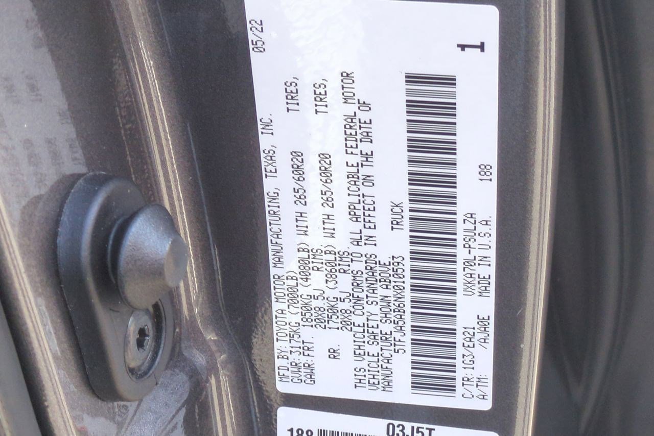 Used 2022 Toyota Tundra Limited w/ TRD Off-Road Package image 28