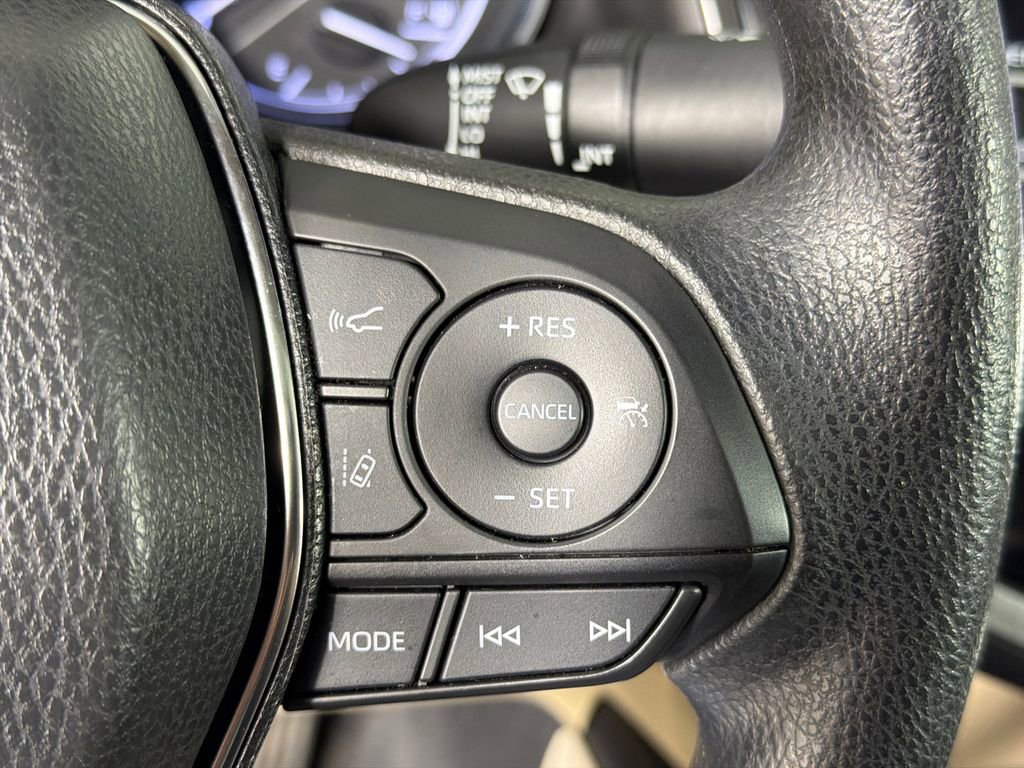 Used 2019 Toyota Camry LE w/ Sunroof Package image 26