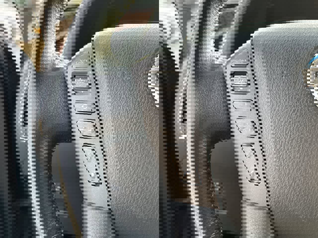 Used 2017 Nissan Armada Platinum image 25