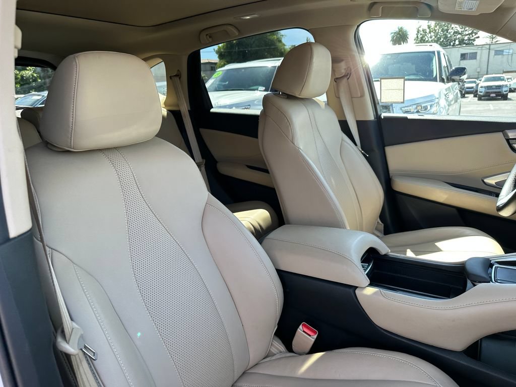 Used 2023 Acura RDX w/ Technology Package FWD image 17