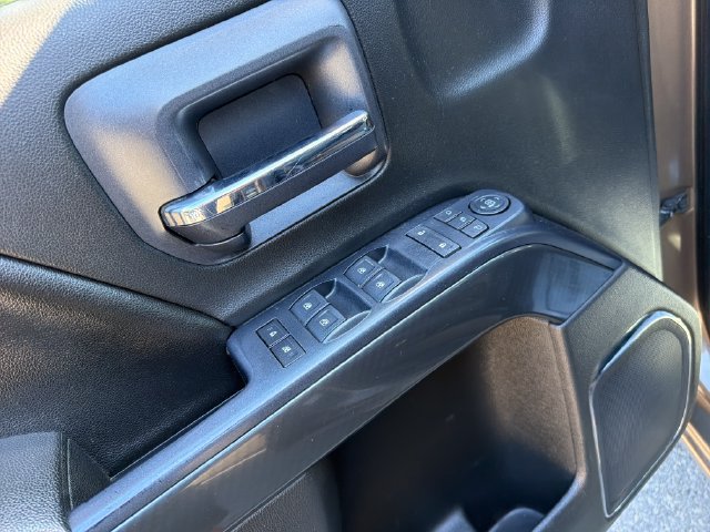 Used 2015 GMC Sierra 1500 SLE w/ All-Terrain Package AWD/4WD image 12
