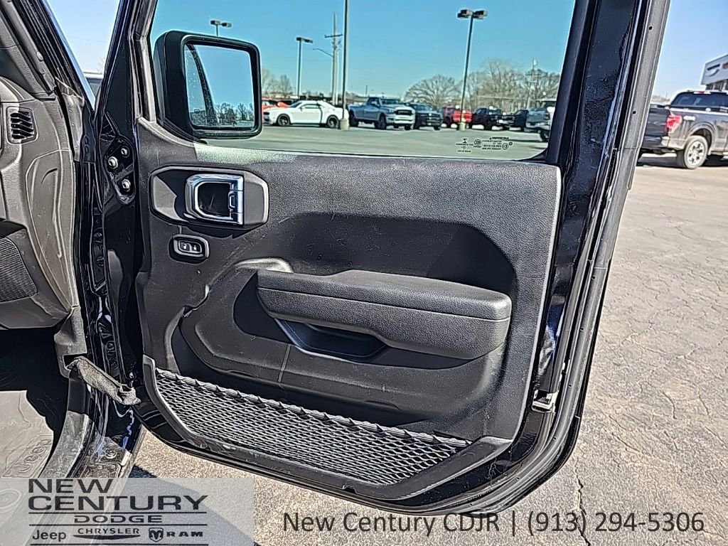 Used 2023 Jeep Wrangler Sport S image 24