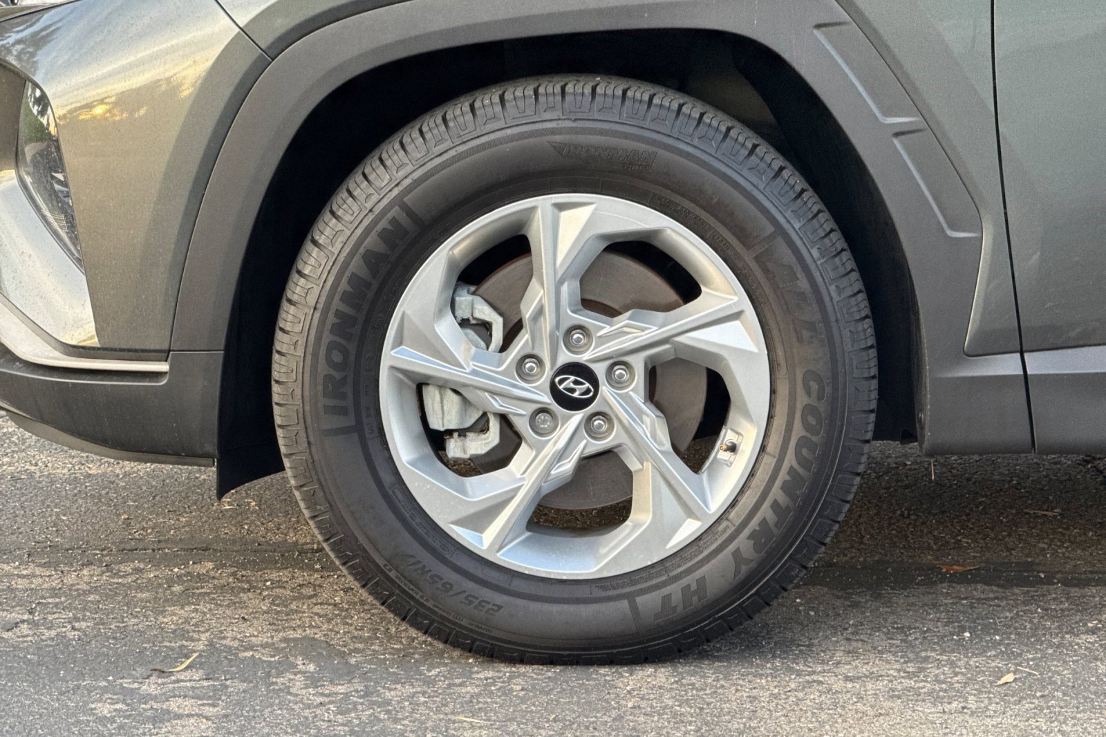 Used 2022 Hyundai Tucson SE image 34