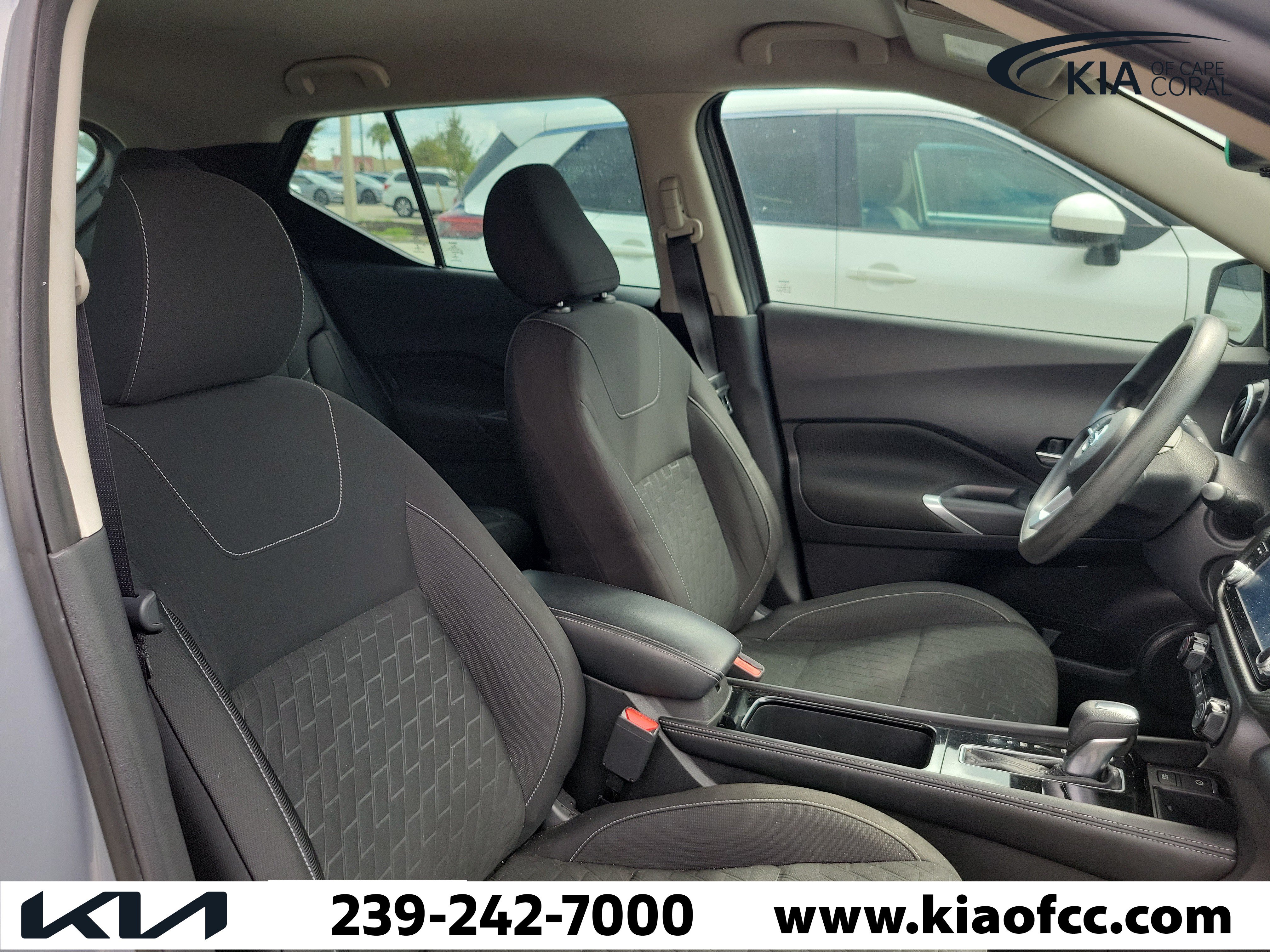 Used 2021 Nissan Kicks SV w/ Interior Electronics Package FWD image 9