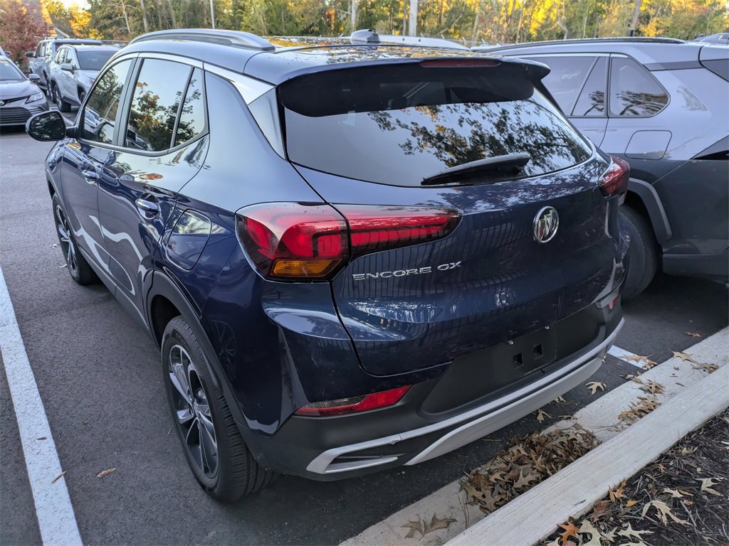 Used 2022 Buick Encore GX Select image 4