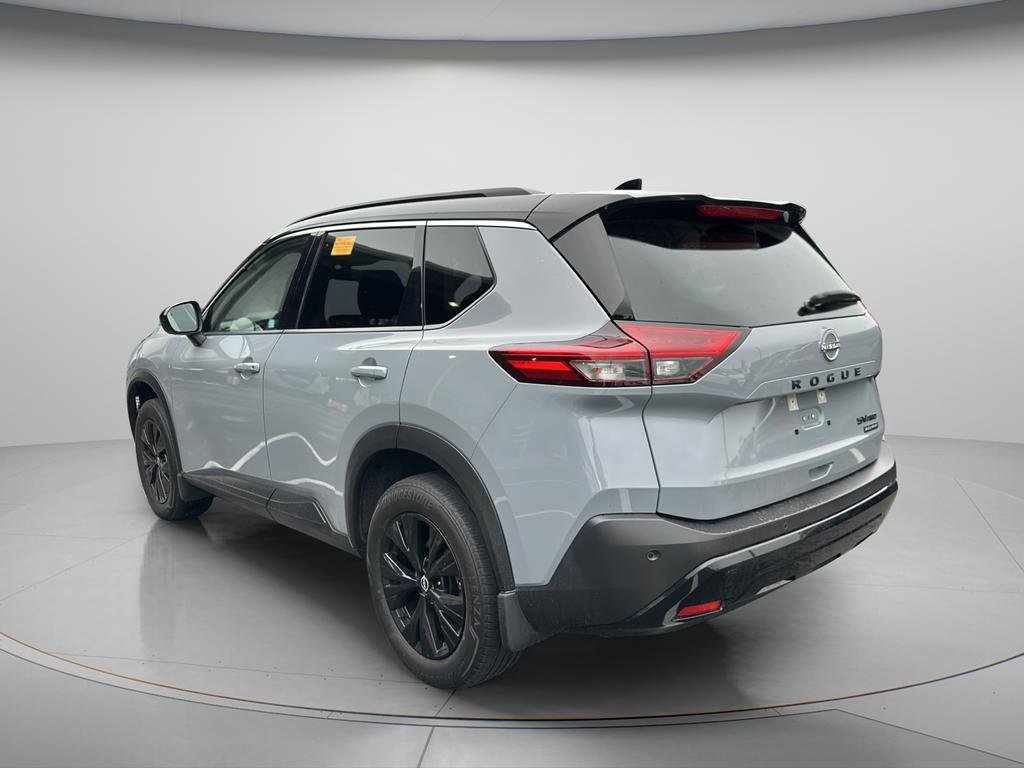 Used 2023 Nissan Rogue SV w/ SV Premium B Package AWD/4WD image 5