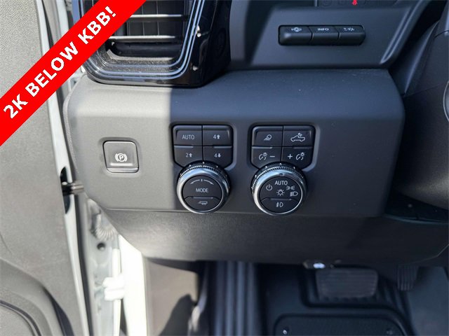 Used 2024 GMC Sierra 1500 AT4 w/ Technology Package image 14