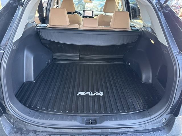 Used 2023 Toyota RAV4 LE image 30