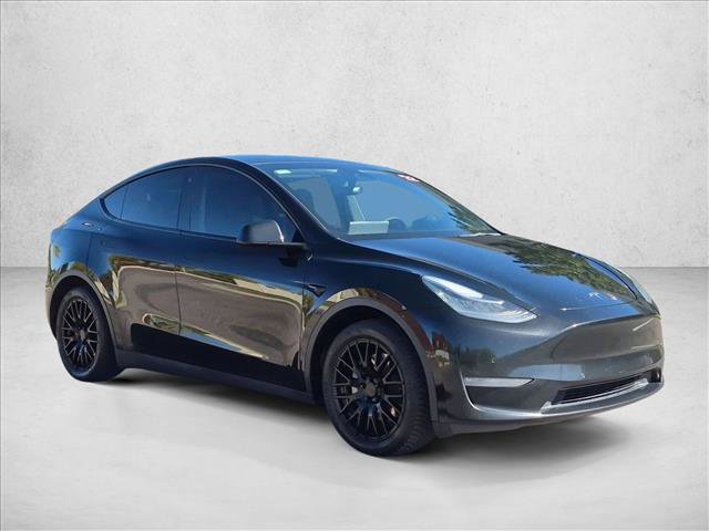 Used 2022 Tesla Model Y Long Range AWD/4WD image 3