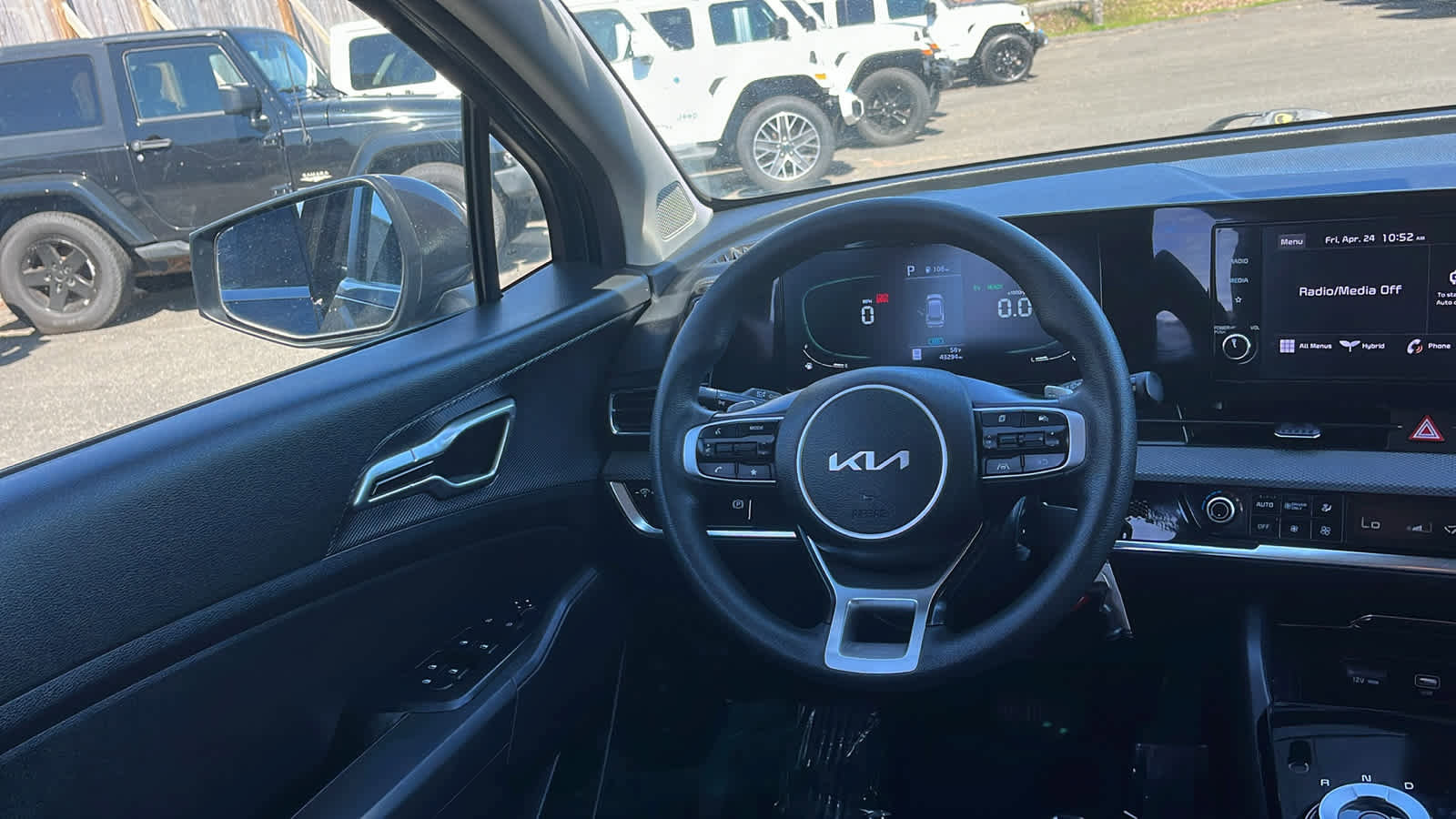 Used 2023 Kia Sportage LX AWD/4WD image 25