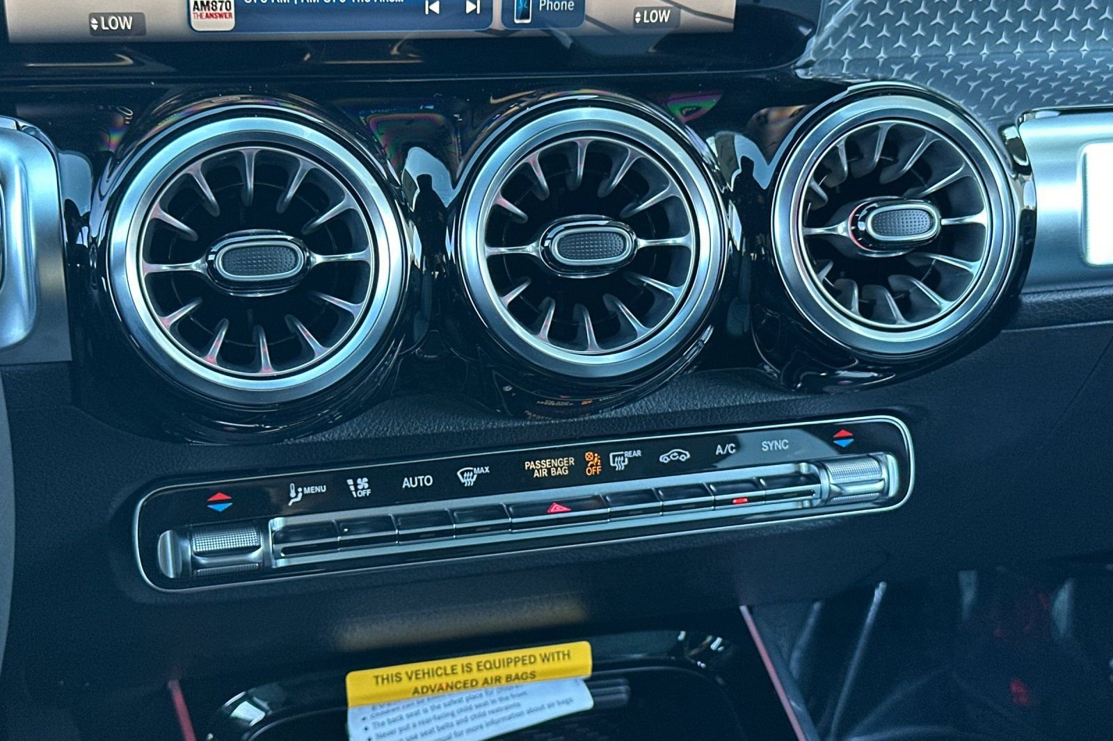 New 2026 Mercedes-Benz GLB 250 image 18