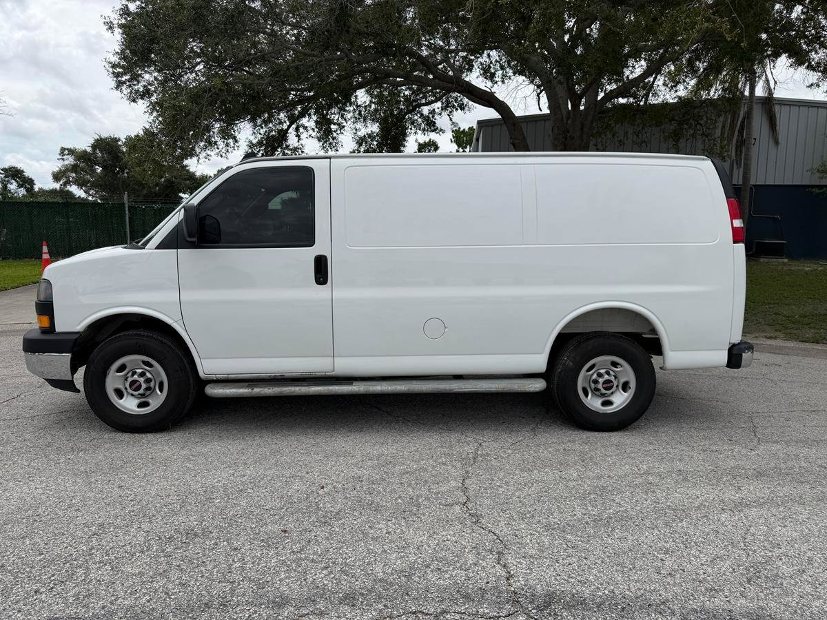 Used 2025 GMC Savana 2500 w/ Driver Convenience Package RWD image 7