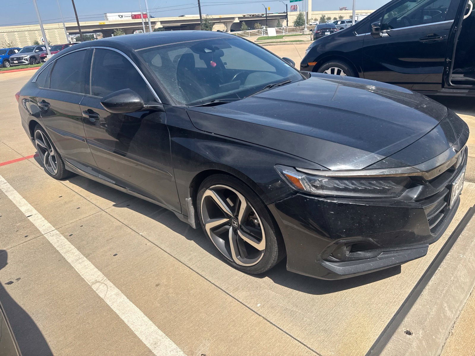 Used 2022 Honda Accord Sport image 2
