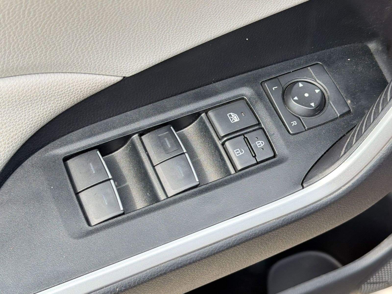 Used 2024 Toyota RAV4 XLE w/ Convenience Package image 11