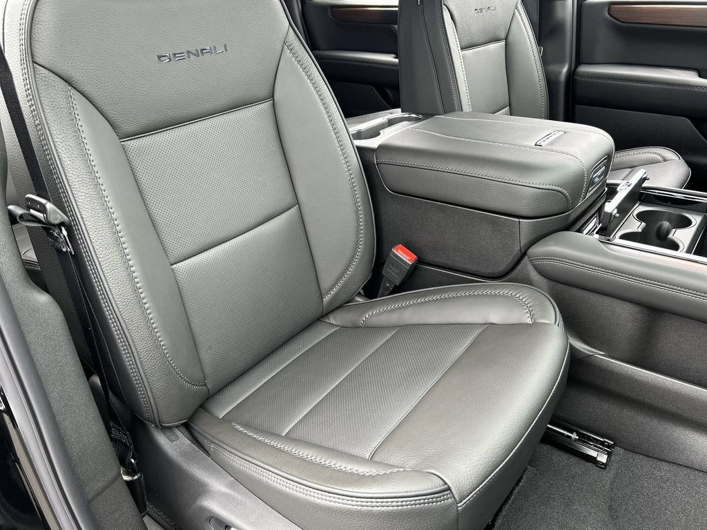 New 2026 GMC Yukon XL Denali AWD/4WD image 28