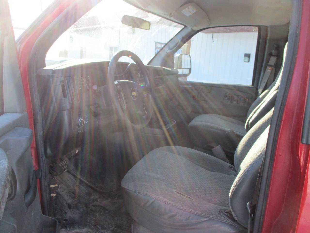 Used 2009 Chevrolet Express 3500 image 14