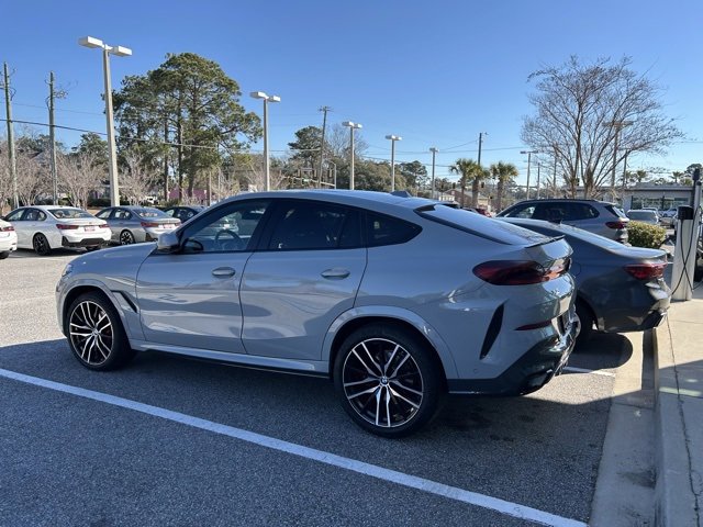 Used 2024 BMW X6 xDrive40i w/ Executive Package image 5