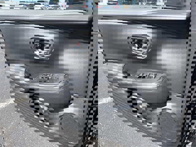 New 2026 Honda HR-V LX image 11