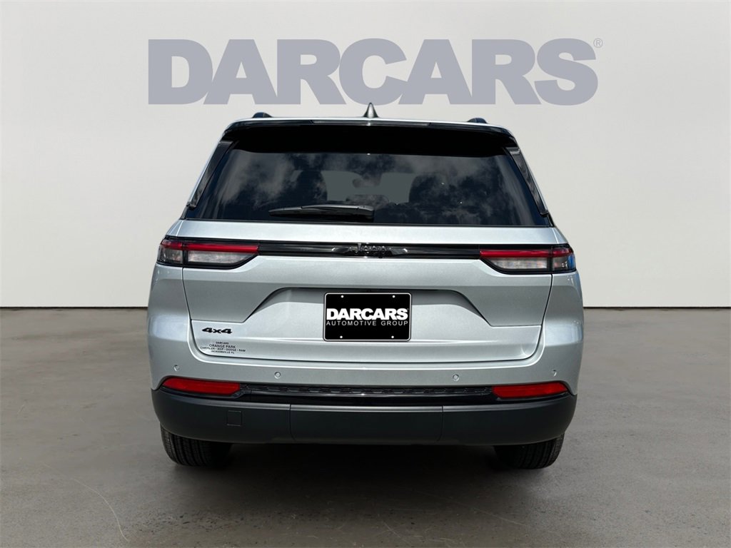 New 2025 Jeep Grand Cherokee Altitude image 6