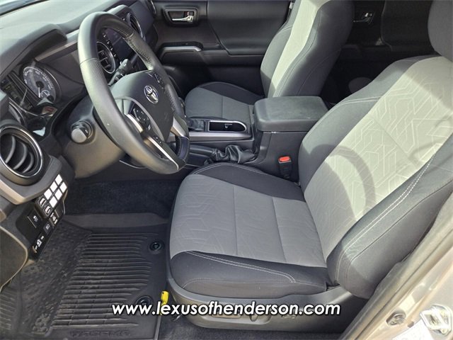 Used 2021 Toyota Tacoma TRD Off-Road w/ Technology Package image 12