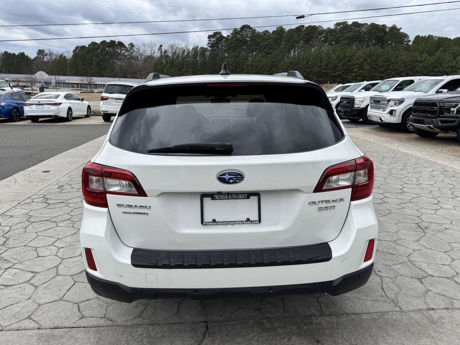 Used 2017 Subaru Outback 3.6R Touring w/ Popular Package #5A image 11