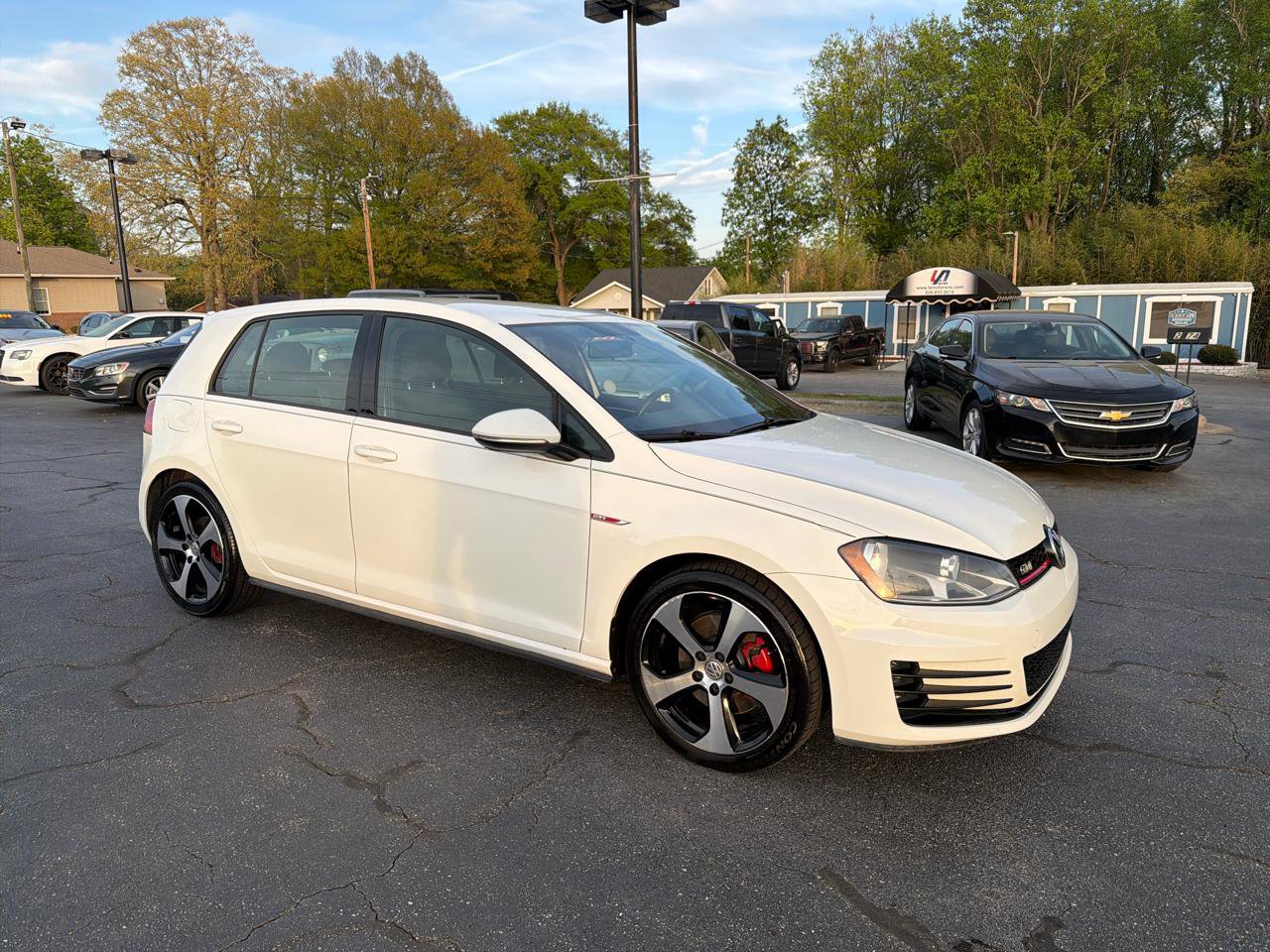 Used 2016 Volkswagen GTI S image 8
