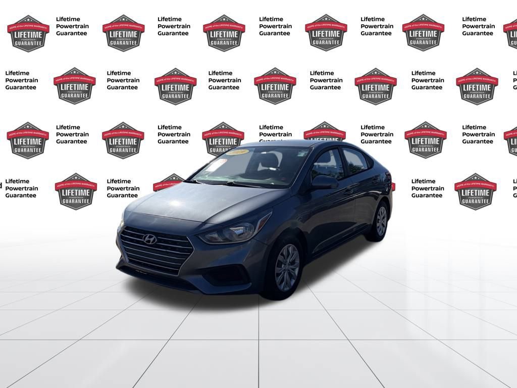 Used 2019 Hyundai Accent SE image 1