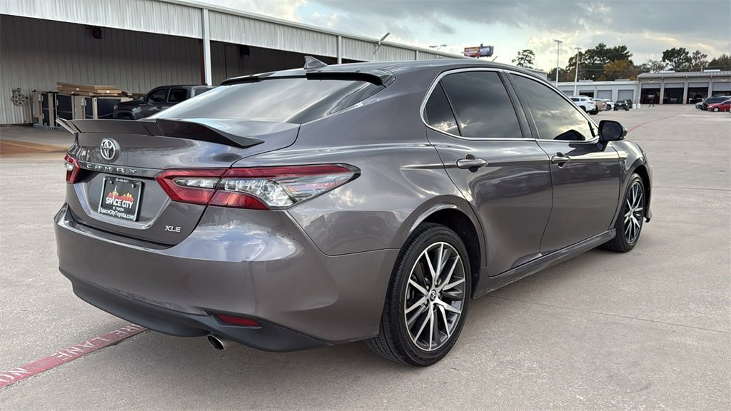 Used 2023 Toyota Camry XLE image 7