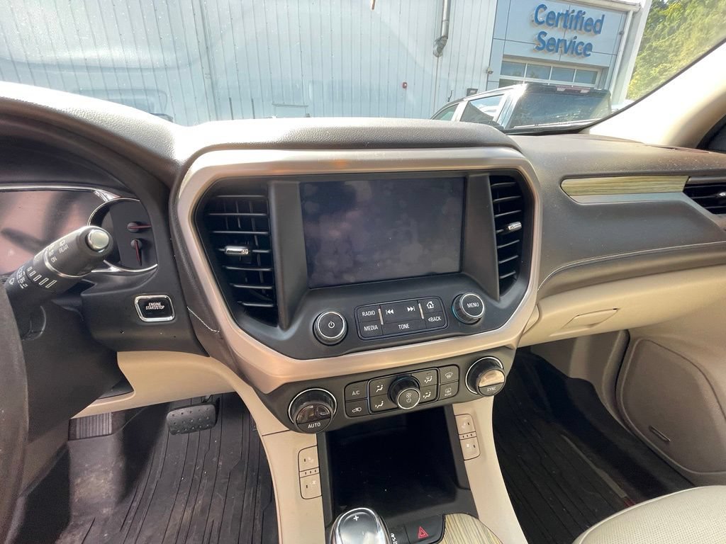 Used 2018 GMC Acadia Denali w/ Technology Package AWD/4WD image 14