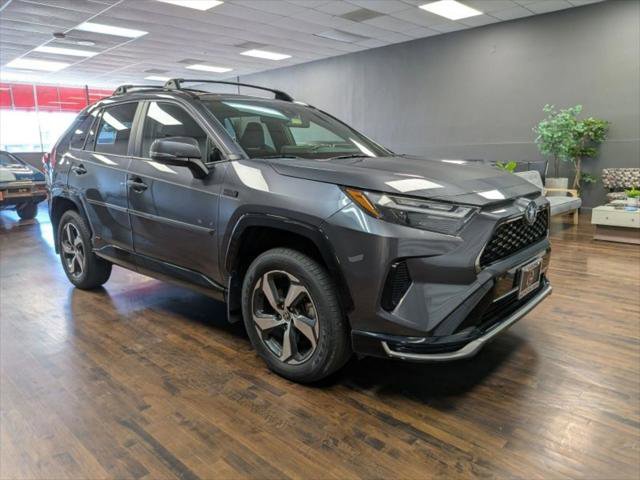 Used 2022 Toyota RAV4 SE image 4