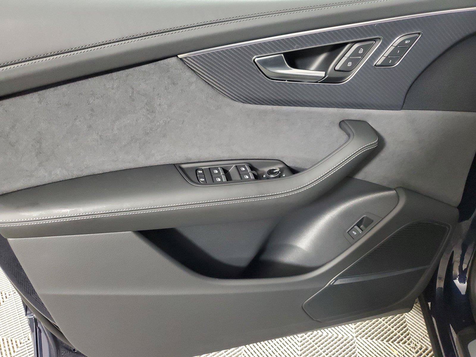 New 2026 Audi SQ8 Prestige AWD/4WD image 18