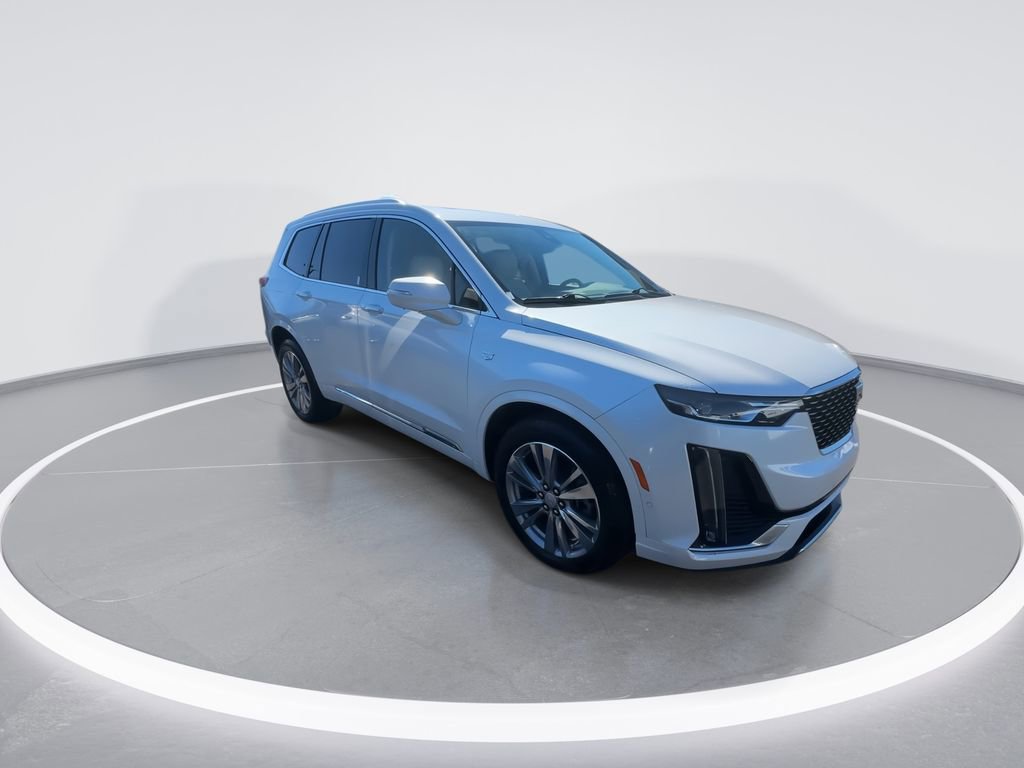 Used 2024 Cadillac XT6 Premium Luxury w/ Technology Package image 2