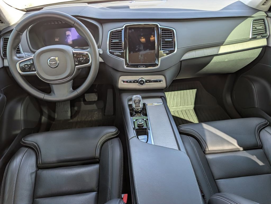 Used 2024 Volvo XC90 B6 Ultimate image 23